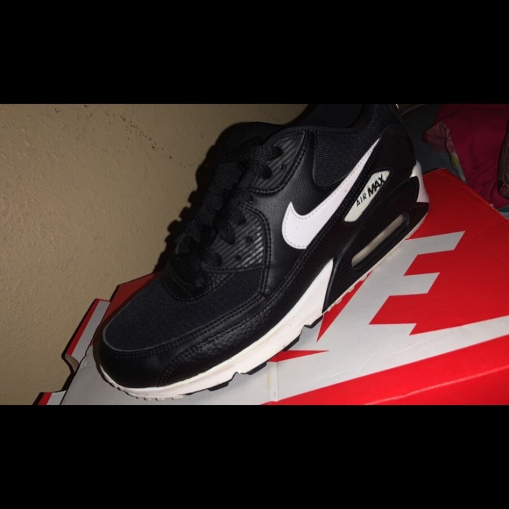 Nike air max’s 8.5 women’s